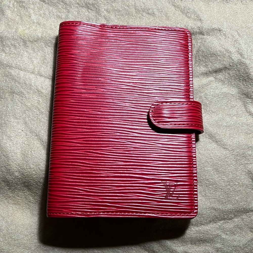 Preloved Authentic Louis Vuitton Epi PM Agenda